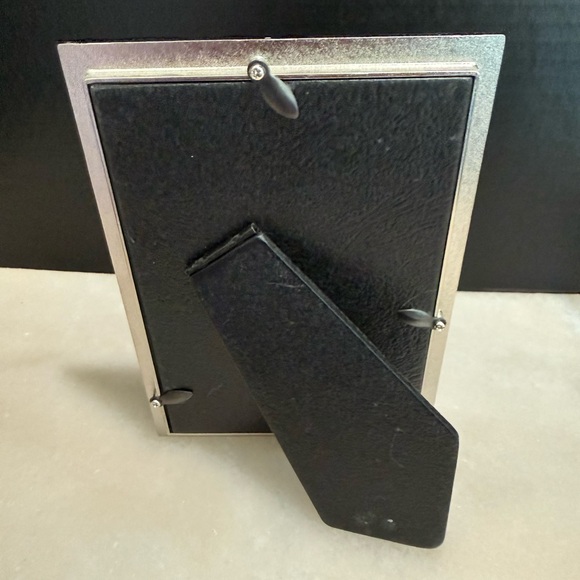 4x6 Rhinestone Trimmed Photo Frame - Picture 3 of 3